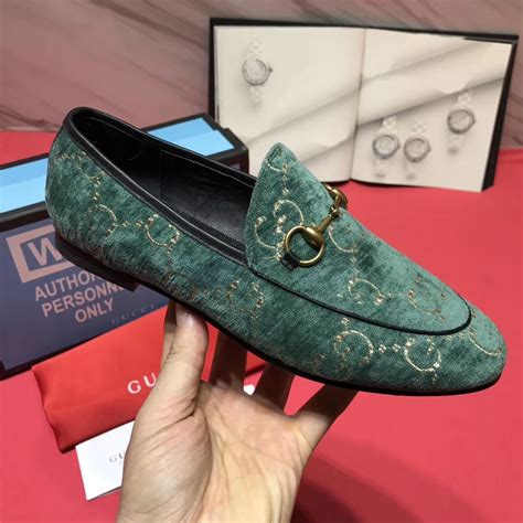 gucci velvet mens dress shoes|gucci jordaan loafer fur.